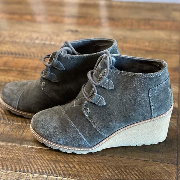 TOMS Desert Edge Olive Suede Wedge Ankle Booties - Size 7.5 - Picture 6 of 10